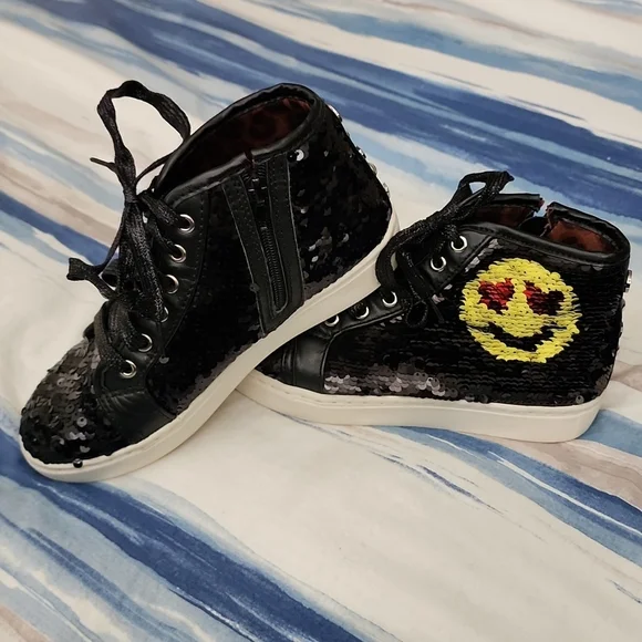 Steve Madden Kid’s Sequin Emoji Smiley Sneakers, Size 3 - Picture 3 of 8